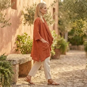 Poncho de lino para mujer con drapeado delantero y de color terracota Miomio