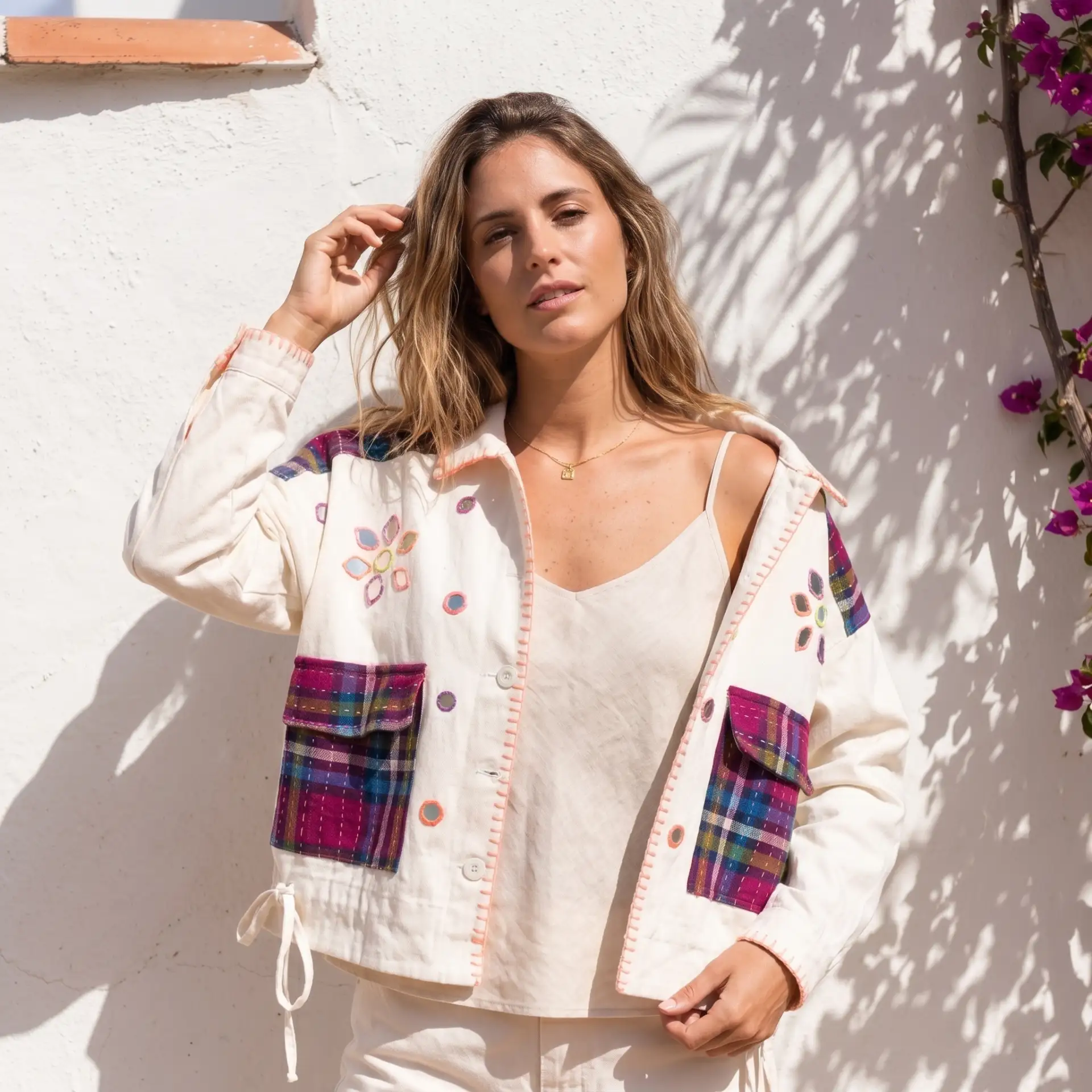 Chaqueta Blanca Bordada Espejos - Imagen 2