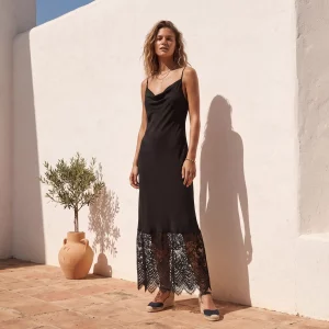 Vestido Lencero en color negro, con bajo de encaje en color negro Miomio